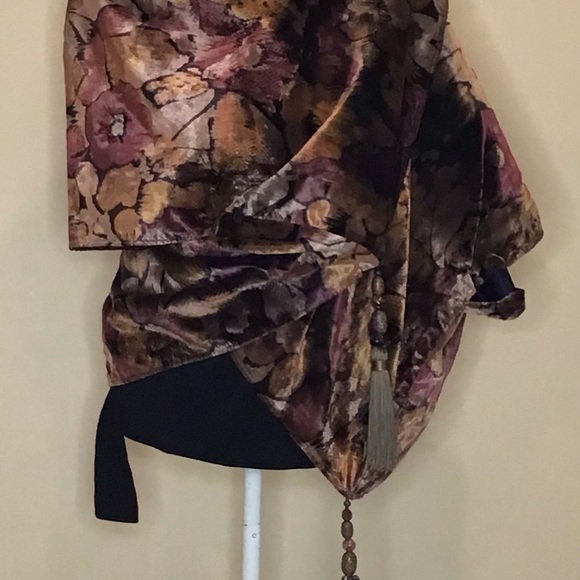 Rafael Sanchez Designer Kimono Style Capelet - Picture 3 of 13